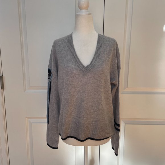 V-Neck Cashmere Sweater from 360 Cashmere - Picture 1 of 10